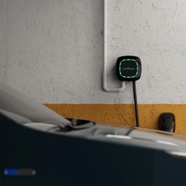 WALLBOX pulsar plus