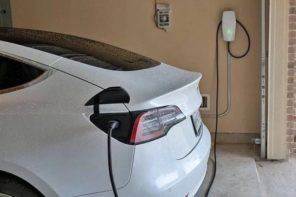 Tesla Wall connector